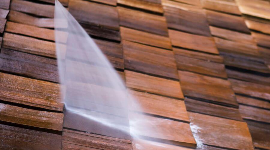 Professional gutter cleaning in Bay Shore, NY